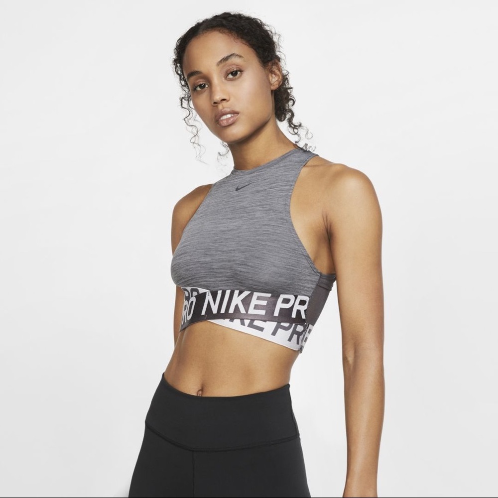 Nike Pro intertwist crop top